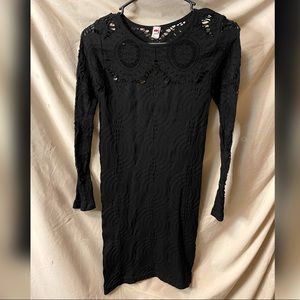 Long-sleeved mini dress